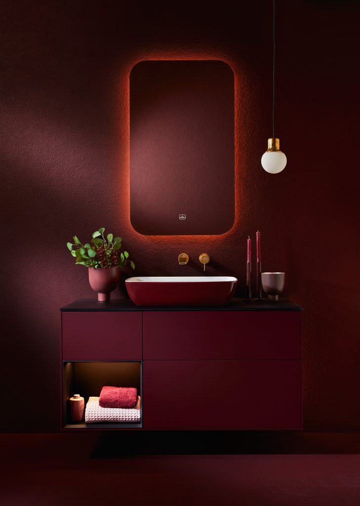Villeroy & Boch Artis washbasin in a deep red colour
